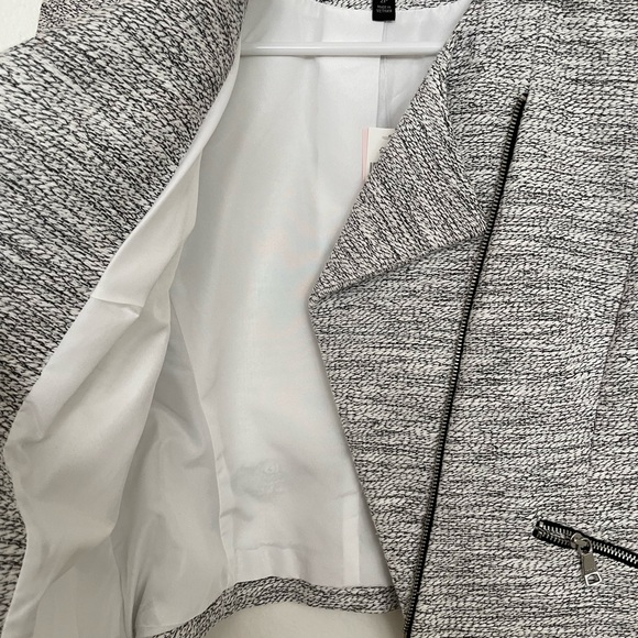 Chic Banana Republic Blazer Size 2 Petite. NWT. - Picture 4 of 7